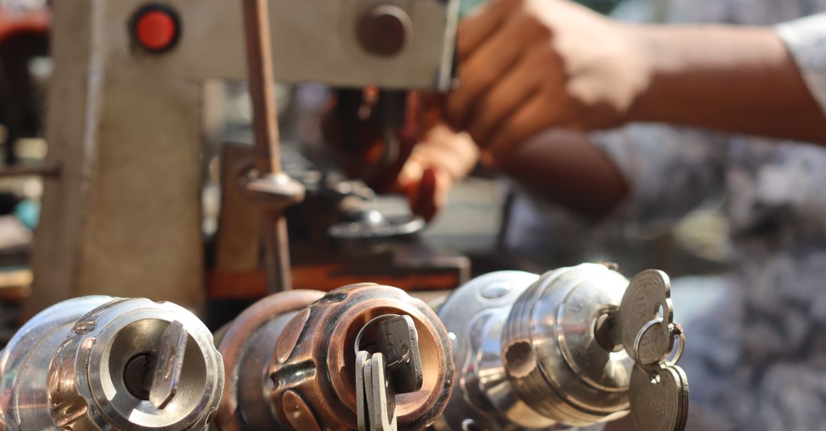 Emergency Locksmith service — Fresh Meadows Locksmith