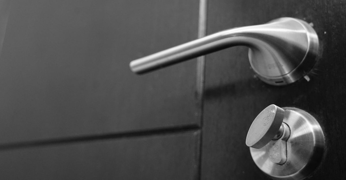 door security hardware — Fresh Meadows Locksmith