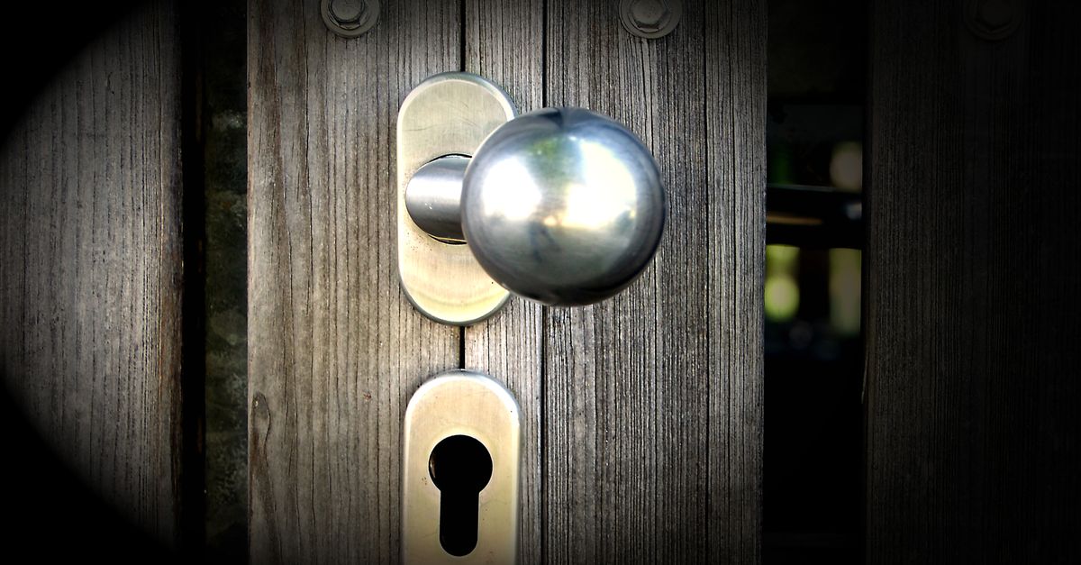 front door lock key — Fresh Meadows Locksmith