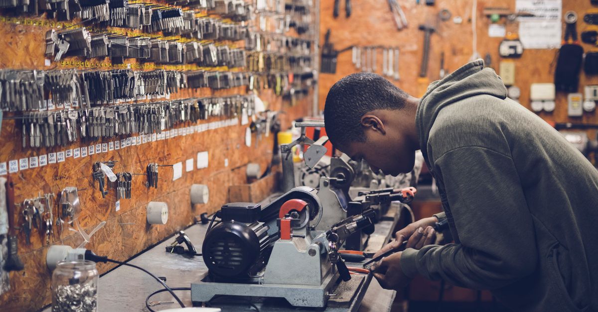 key maker professional — Fresh Meadows Locksmith