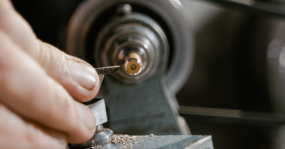 car key cutting machine — Fresh Meadows Locksmith